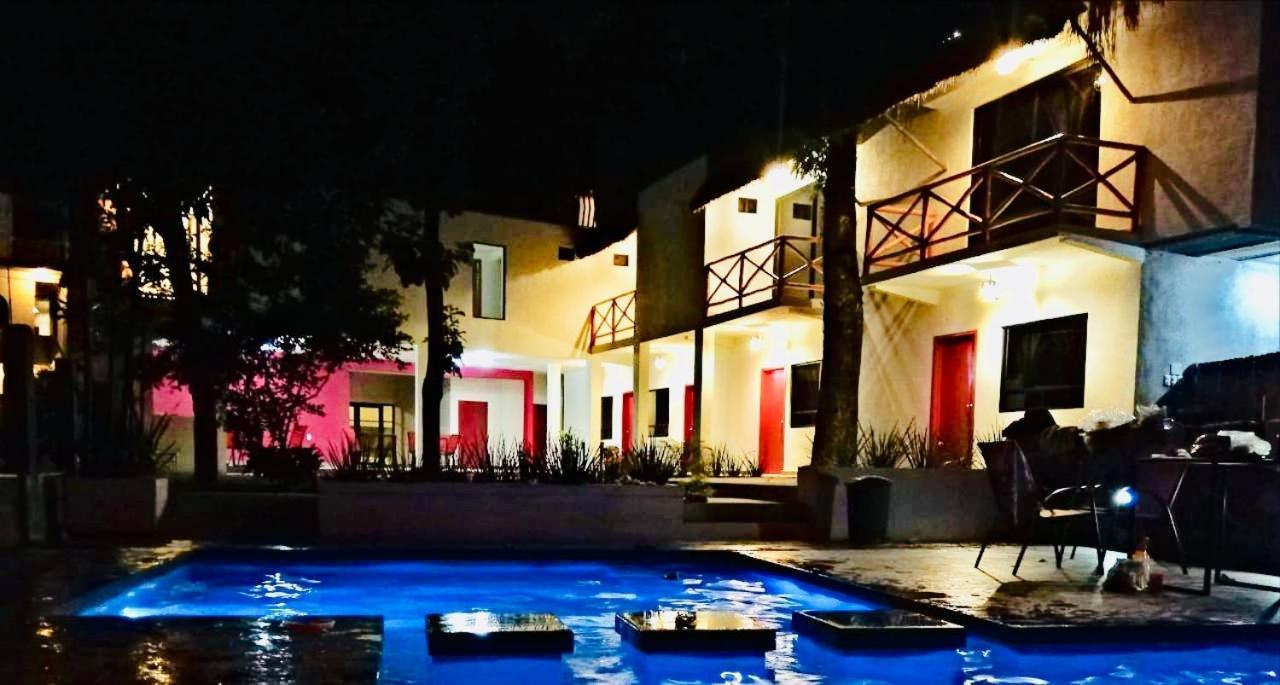 Hotel Sierra Linda Сілітла Екстер'єр фото