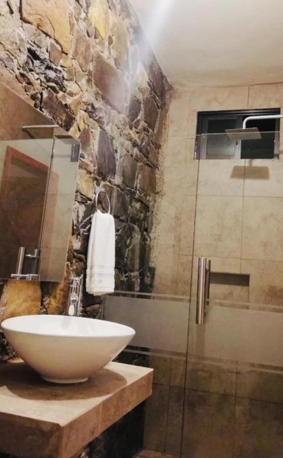 Hotel Sierra Linda Сілітла Екстер'єр фото